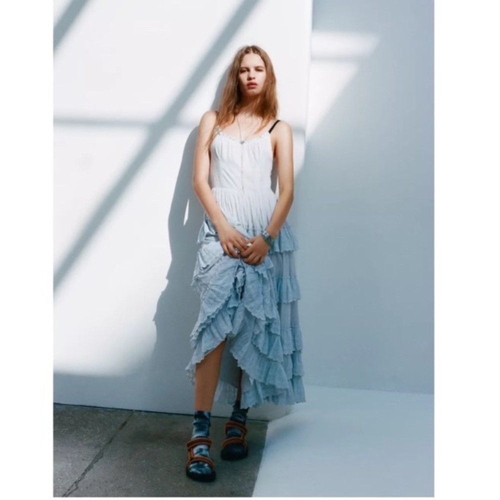 NWT Urban Outfitters UO Annabelle Eyelet Floral Tiered Ruffle Maxi Dress XS​​​​​ - Picture 8 of 12